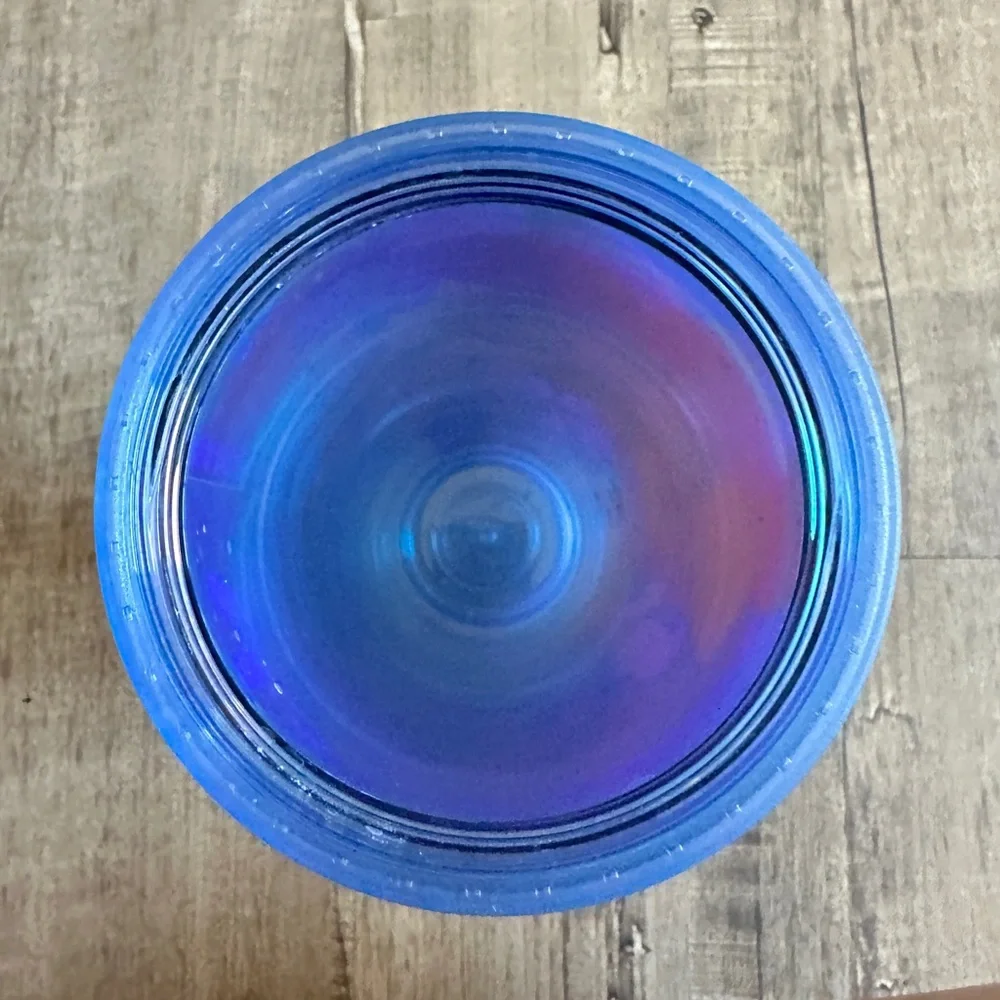 Starbucks 32oz tumblers lot of two, yellow floral and holiday floral. Perfect - Picture 7 of 10